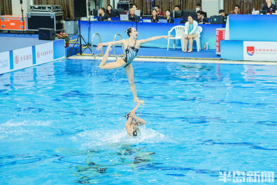 也将齐聚赛, 是一项融入, 行表演时