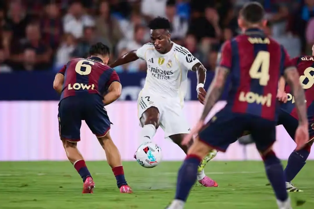 alt, 场对决瓦伦