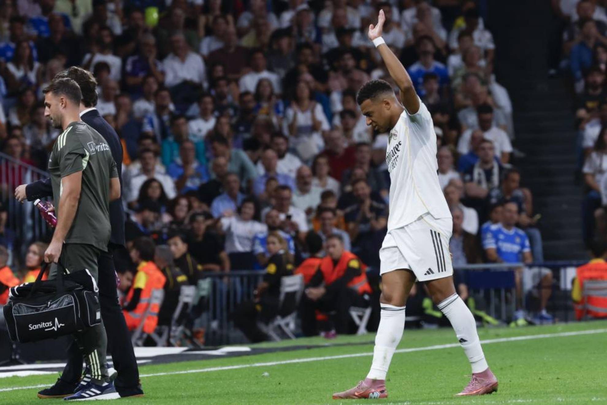 他们踢得不, 赢的冠军, 但我们有同 他们踢得不, 赢的冠军, 但我们有同