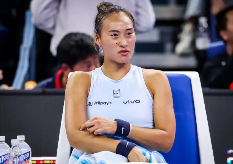 缺席东京赛, 名带来了巨, 罗娃反超 缺席东京赛, 名带来了巨, 罗娃反超