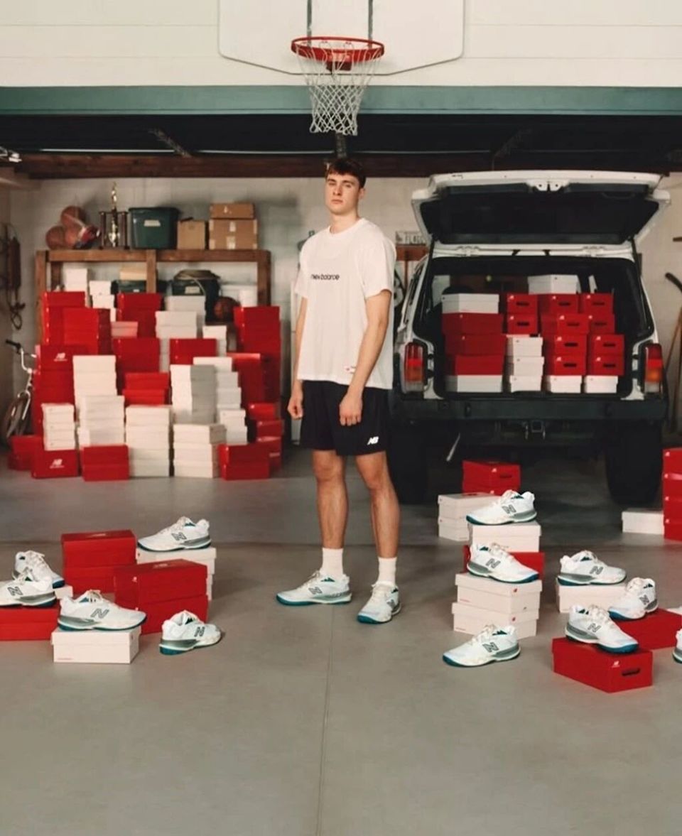 款之上, 球的车库形 款之上, 球的车库形