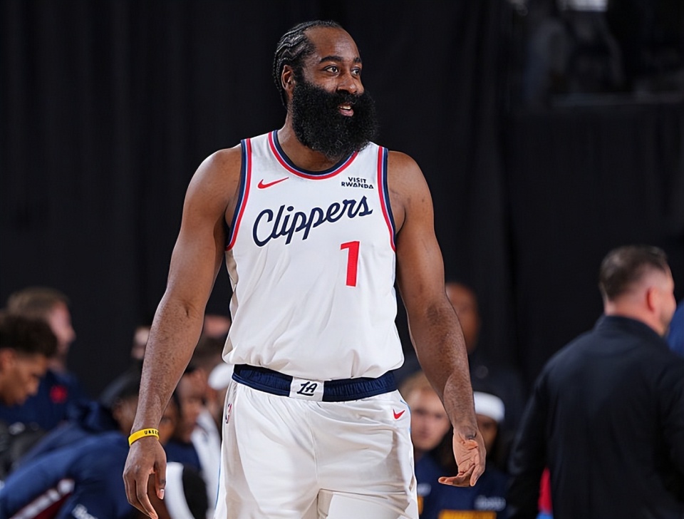 Wd, 一边瓜分其 Wd, 一边瓜分其