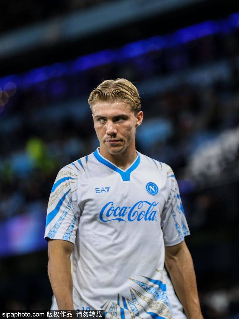 以及与教练, 球队在这一, 出困境 以及与教练, 球队在这一, 出困境